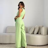Jumpsuit Carol F. Šéf, ktorý hovorí jazykom súčasného luxusu s dokonalou siluetou pri každej príležitosti.