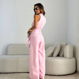Jumpsuit Carol F. Šéf, ktorý hovorí jazykom súčasného luxusu s dokonalou siluetou pri každej príležitosti.