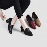 Olene - Vegánske kožené lodičky na podpätku s elegantným vyšívaním