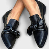Cláudia - Loafers with Decorative Bow