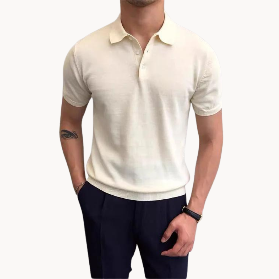Polo - Gola Intemporal Movimento" can be rewritten as "Timeless Movement Polo with Classic Collar.