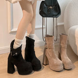 Amália - Urban Boots with Character and Confidence