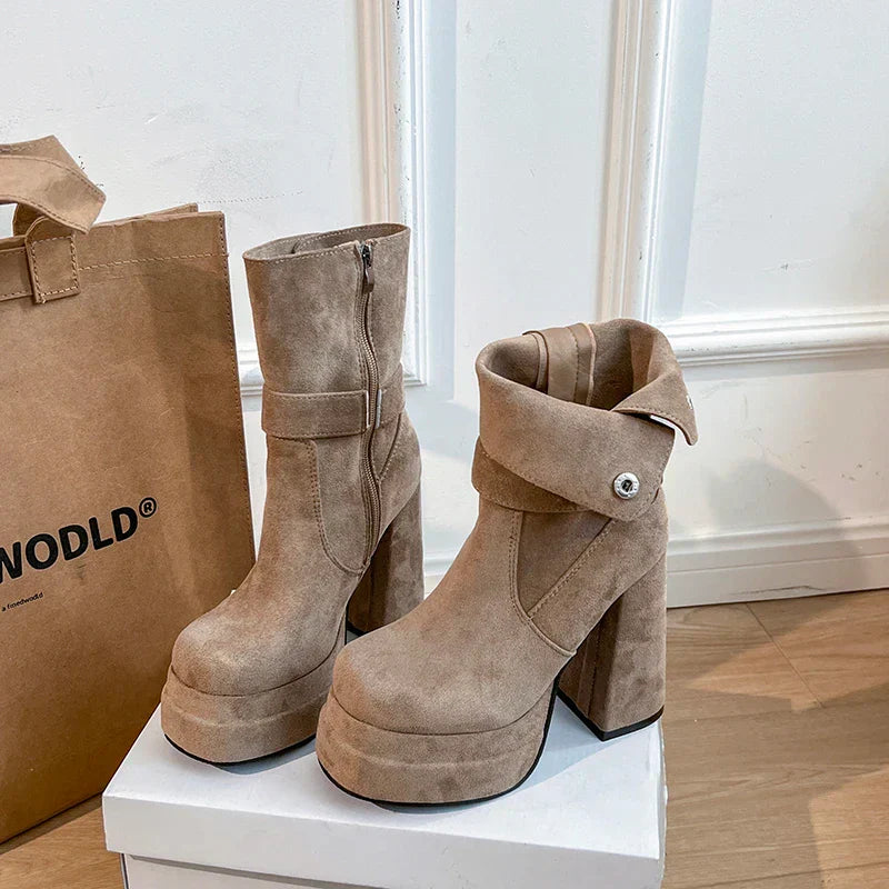 Amália - Urban Boots with Character and Confidence