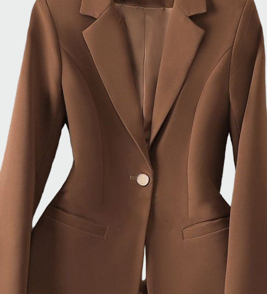 Moderný a elegantný blazer